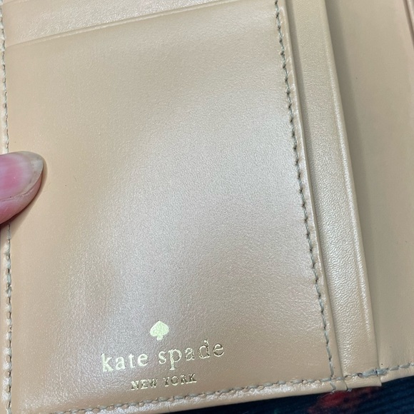 Kate Spade Cream Croc-Embossed kiss lock 🔑 - Picture 8 of 8